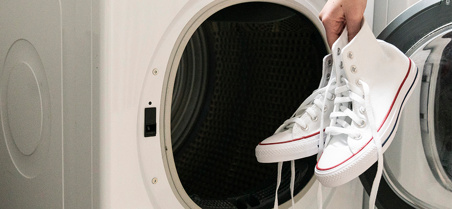 Schoenen in de wasmachine: De do’s en don’ts